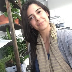 Meet your Posher, Ana